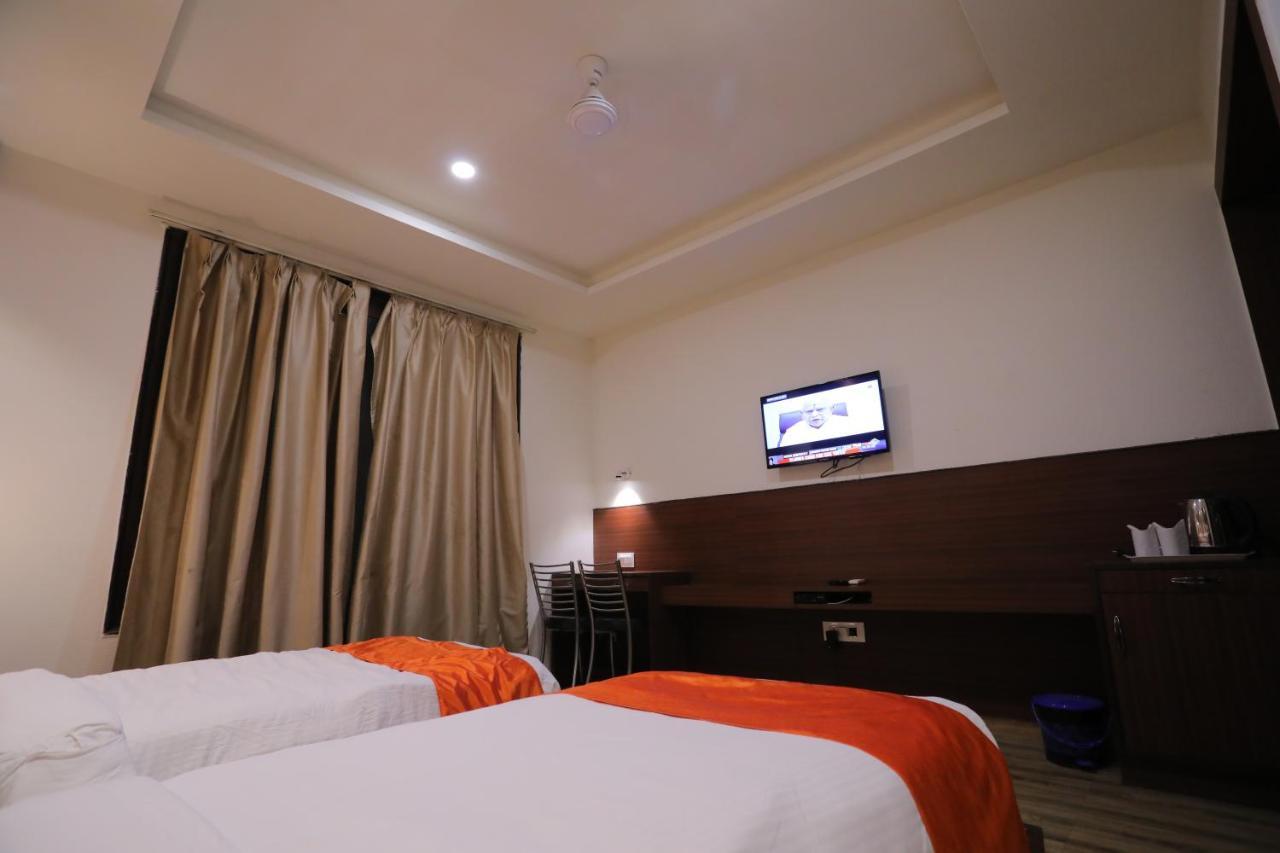 Hotel Marygold Agra  Bagian luar foto